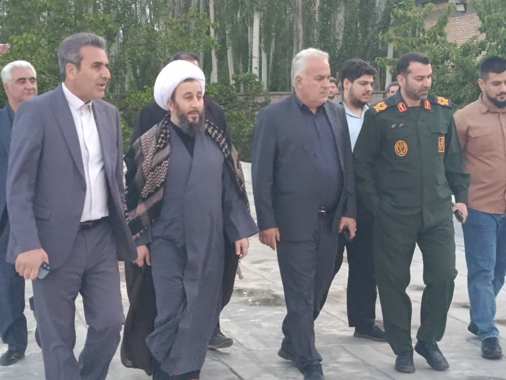 بازدید فرماندار، امام جمعه و فرمانده سپاه خوی از تأسیسات آبرسانی و زیرساخت‌های شرکت آب و فاضلاب