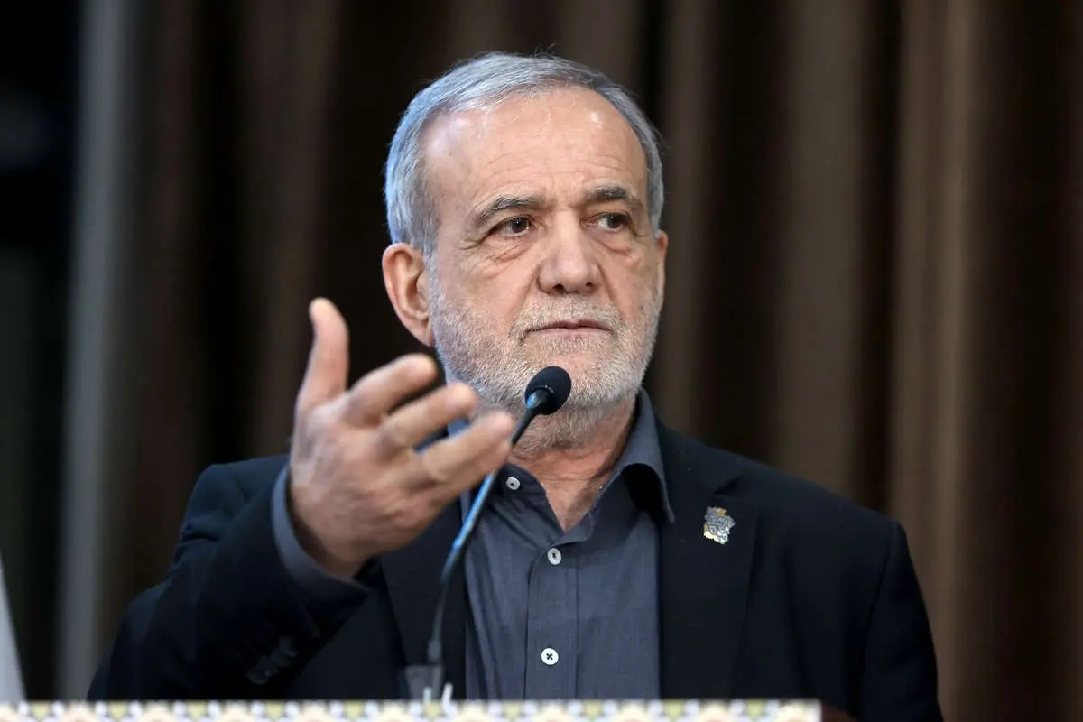 پزشکیان: آنطور که وعده داده‌بودم دستور جمع‌کردن شرکت‌های پیمانکاری را صادر کردم