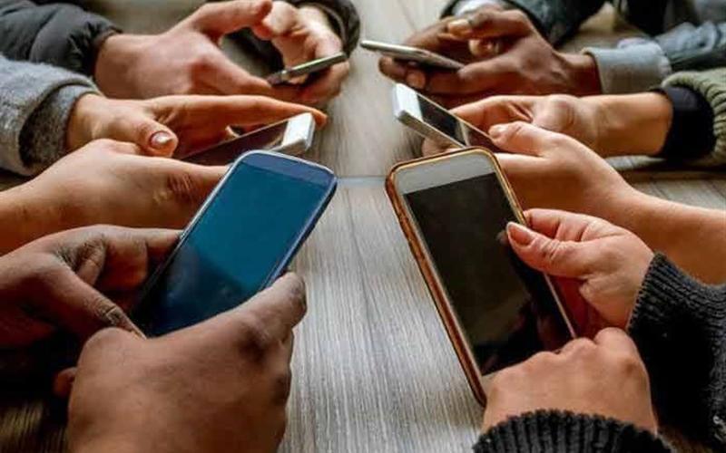 رانت اینترنت بدون فیلتر، پشت ویترین موبایلفروشیها؛ باج ۵۰۰ هزار تومانی برای ۱۰ دقیقه اتصال