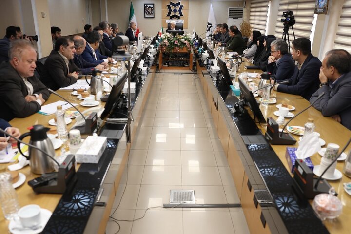 عارف: برنامههای کشور براساس جایگاه جدید ایران تدوین شود