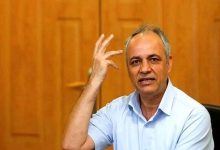 زیدآبادی، تحلیلگر سیاسی: اینکه کسانی خواهان بارش بمب و موشک بر وطن باشند و برای پایان جنگ مویه کنند و رخت عزا بپوشند، انحطاط همه جانبهای است که حال آدم را به هم میزند