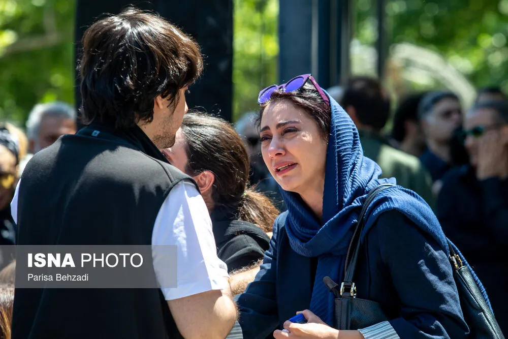 مراسم بدرقه بهناز نازی بازیگر با حضور هنرمندان (عکس)