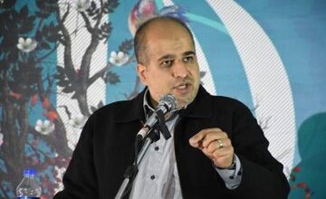 خضریان، نماینده مخالف مذاکره: ارتباط واتساپی عراقچی و ویتکاف باید کاملاً قطع شود!