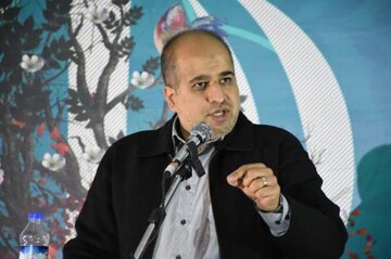 خضریان، نماینده مخالف مذاکره: ارتباط واتساپی عراقچی و ویتکاف باید کاملاً قطع شود!