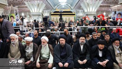 عکسی از نوه‌های امام خمینی در کنار رئیس قوه قضائیه/ محسن رضایی با لباس نظامی آمد+ تصاویر