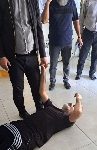 کارگر بیمار و مظلوم در مقابل قانون ومسوولین ضرب وشتم میشود
