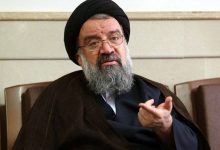 احمد خاتمی: آیت‌الله سید مجتبی خامنه‌ای در جنگ رمضان از ناحیه پا آسیب شدید دید به‌طوری که احتمال قطع پا مطرح بود، اما با تلاش کادر درمان اکنون در سلامت به سر می‌برند