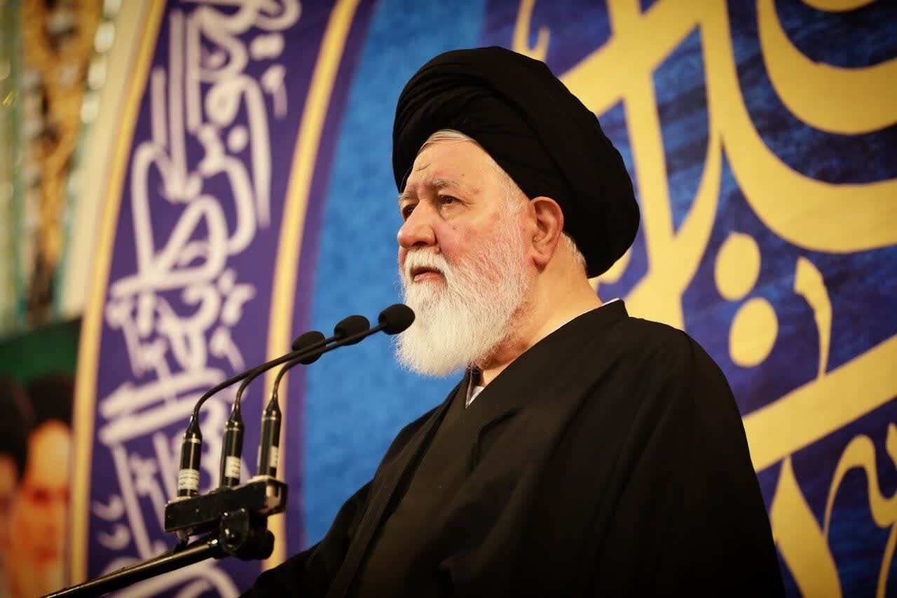 علم الهدی: اگر رییس‌جمهور تفاهم با آمریکا را امضا کرده با اجازه رهبری بوده است؛ بنابراین ما حق مواجهه با ایشان و این تفاهم را نداریم