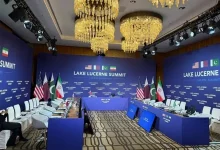 سخنگوی وزارت خارجه: جلسه چهارجانبه با حضور ایران، آمریکا و دو میانجی حدود یک ساعت و نیم ادامه پیدا کرد؛ قرار بر این شد که پس از یک وقفه کوتاه نیم‌ساعته، جلسه ادامه پیدا کند