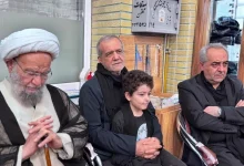 حضور پزشکیان در هیئت عزاداری امام حسین (ع) در تبریز