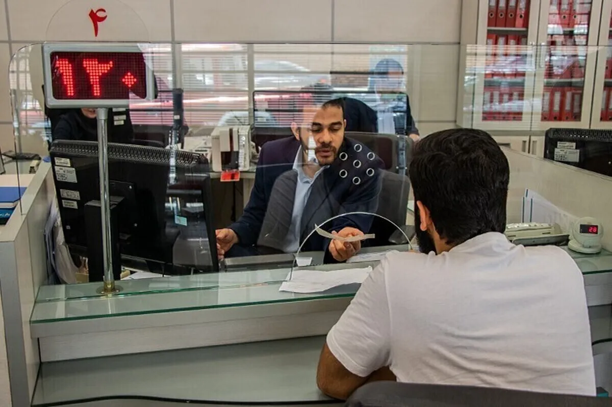 ۳ روز بعد؛ اختلال بانک‌ها همچنان ادامه دارد