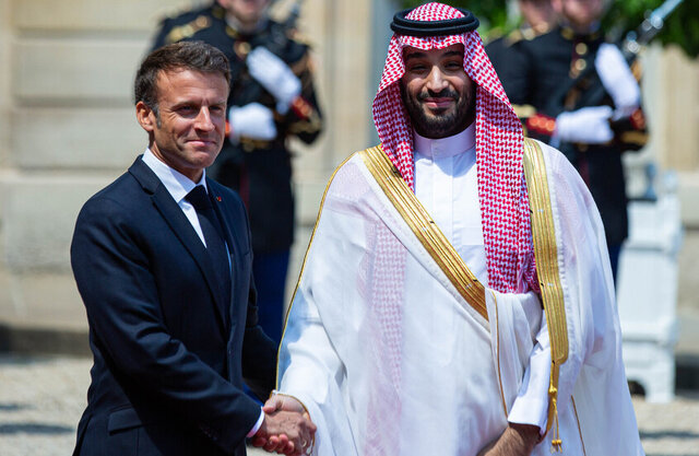 گفت‌وگوی تلفنی بن سلمان و مکرون درباره آخرین تحولات تفاهم ایران و آمریکا