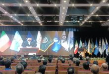ترک اعتراضی یک مراسم رسمی در تهران؛ ماجرای حذف تشکل‌ها چقدر صحت دارد؟