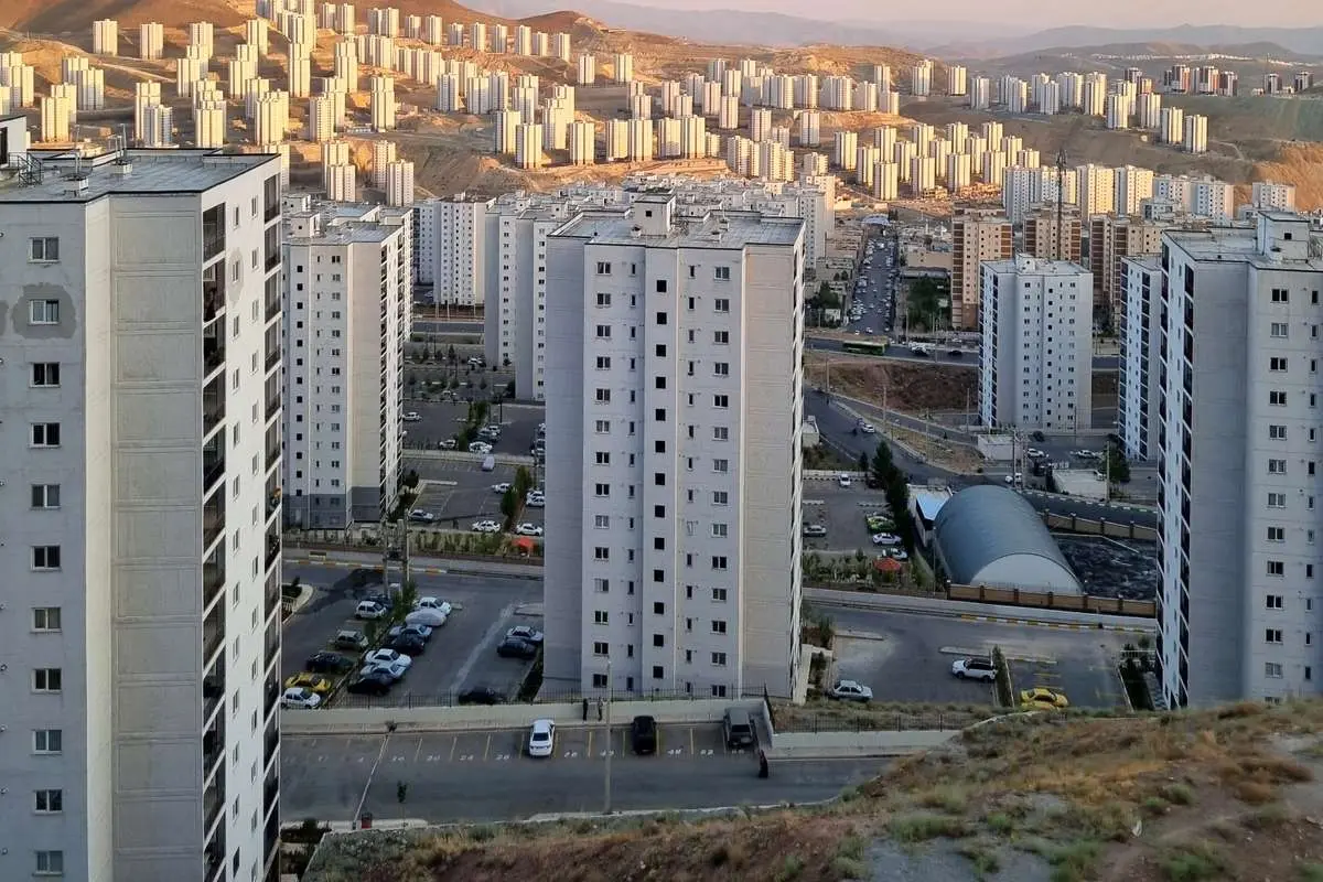 تأخیر ۱۴ ساله در تحویل مسکن مهر اعتراض‌برانگیز شد