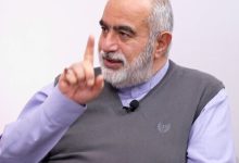 واکنش حسام الدین آشنا به سنگ پراکنی به عراقچی در مراسم تشییع رهبر شهید