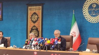 چه کسی بر پیکر رهبر شهید انقلاب نماز می خواند؟/ تقاضای ۱۲۰ نفر از نمایندگان مجلس عراق برای حضور در مراسم تشییع پیکر رهبر شهید به روایت پورجمشیدیان