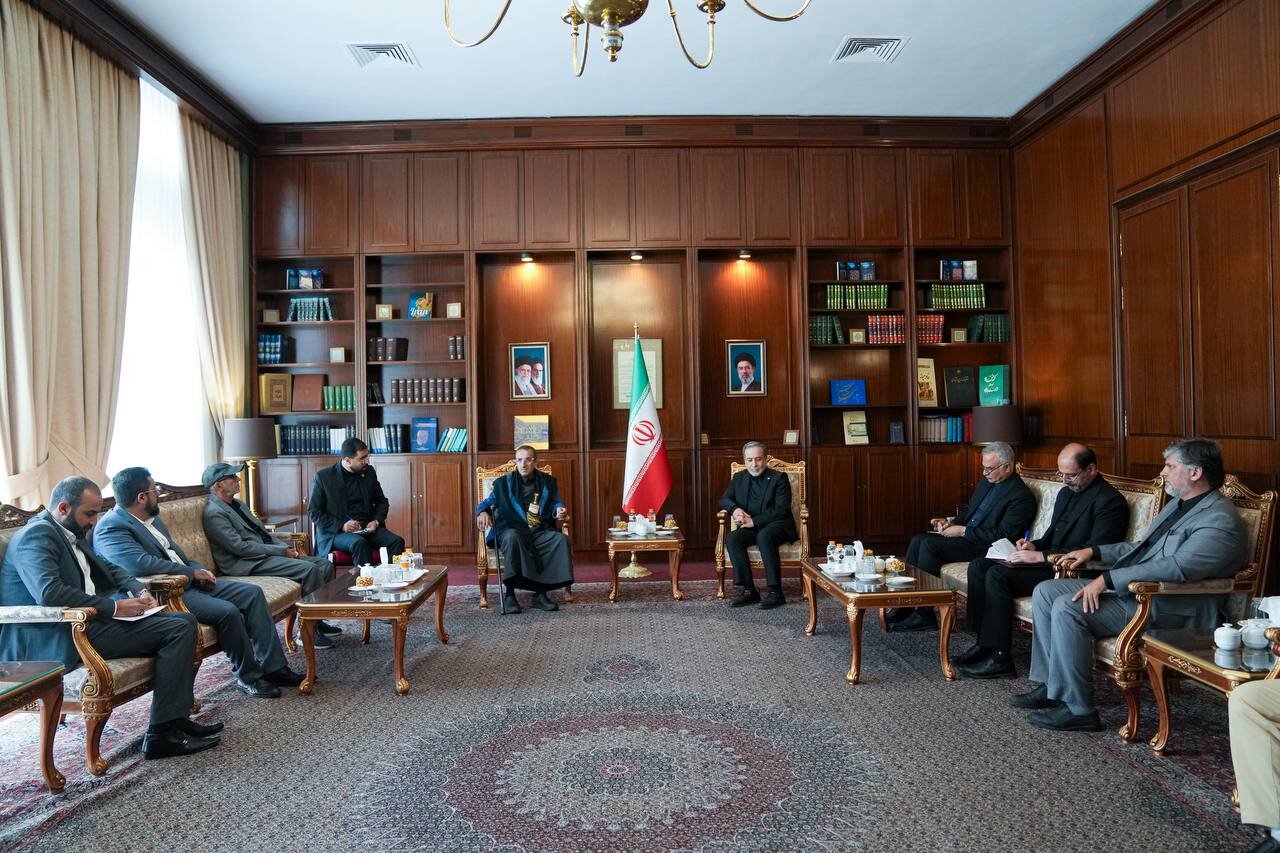 عراقچی: آمادگی ایران برای رفع محاصره و اجرای نقشه صلح یمن + عکس