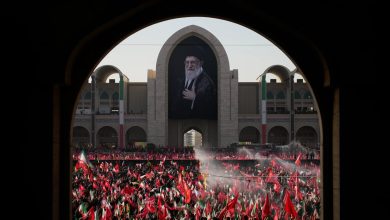 از «نمایش قدرت ایران» تا «اندوه بزرگ»؛ رسانه‌های غربی مراسم تشییع آیت‌الله خامنه‌ای را چگونه روایت کردند؟ تهران تلاش دارد مراسم تشییع را به پیامی فراتر از مرزهای ایران تبدیل کند/ همه‌پرسی مردمی درباره ادامه مسیر جمهوری اسلامی/تأکید بر مطالبه «انتقام»