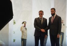 الشرع و مکرون استایل خود را باهم سِت کردند و به مسجد اموی رفتند!/ عکس