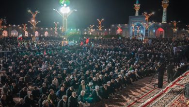 فرزندان رهبر شهید انقلاب در مراسم مشهد/ سردار قاآنی و محسن رضایی هم آمدند/ باقری هم نشین حجت الاسلام سید مسعود خامنه ای شد+ تصاویر