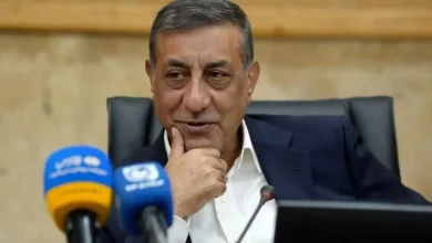 معاون اجرایی رئیس جمهور: هیچ مصوبه شورای عالی امنیت ملی بدون تأیید رهبری، قانونی و اجرایی نیست؛ بنابراین یک عده معدود بر طبل تفرقه نکوبند اگر برای ادامه مذاکره اجازه دهند، با تأیید رهبر انقلاب انجام میشود