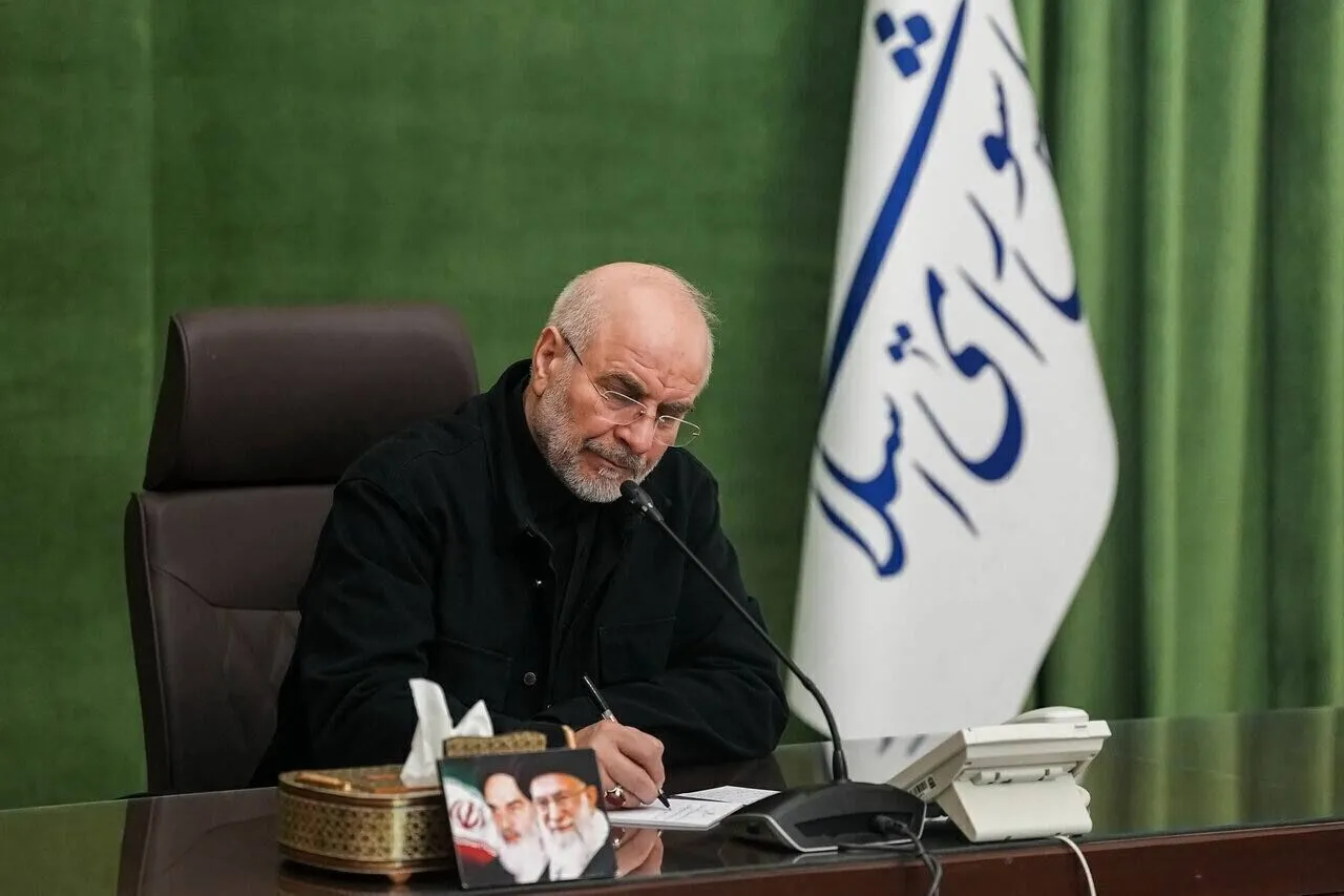 کنایه قالیباف به آمریکایی‌ها: خودشان را با نفت سه رقمی تنبیه کردند