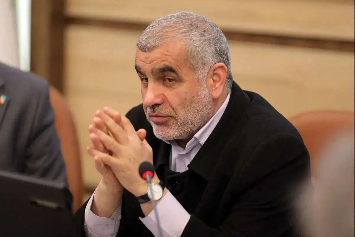 نیکزاد، نائب رئیس مجلس: اقدام نابخردانه دولت اوکراین در حمله به کشتی ایرانی در دریای خزر، بی جواب نخواهد ماند/ به دولت اوکراین هشدار می‌دهیم که از ورود به ماجراجویی‌هایی که به این کشور مربوط نیست، خودداری کند