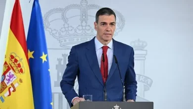 نخست‌وزیر اسپانیا: هجوم مهاجران به سئوتا حمله به تمامیت ارضی اسپانیاست / ۴۰۰ نیرو را به سئوتا اعزام و دستور نصب موانع جدید در مرز را صادر خواهم کرد