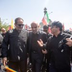  حضور وزیر کار و رییس بسیج کارگری کشور در مسیر تشییع پیکر رهبر شهید انقلاب
