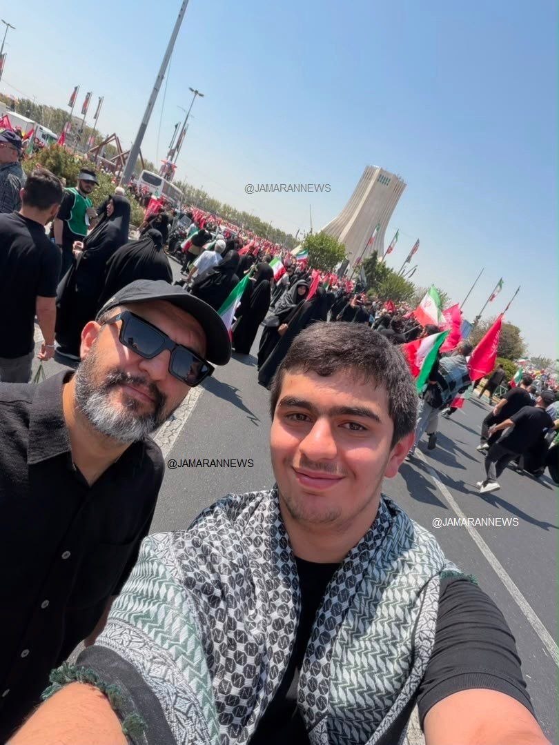 حضور نوادگان حجت الاسلام والمسلمین سید احمد خمینی(ره)"فرزند بنیانگذار جمهوری اسلامی ایران"در مراسم تشییع قائد شهید