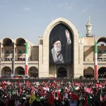 استاندار تهران: آغاز مراسم بدرقه رهبر شهید فردا ساعت ۶ صبح / مردم از وسایل حمل‌ونقل عمومی استفاده کنند