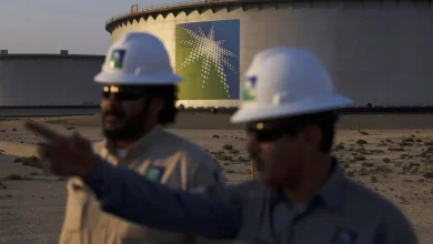 بلومبرگ: عربستان دست به بزرگترین کاهش قیمت نفت در چند دهه اخیر زده