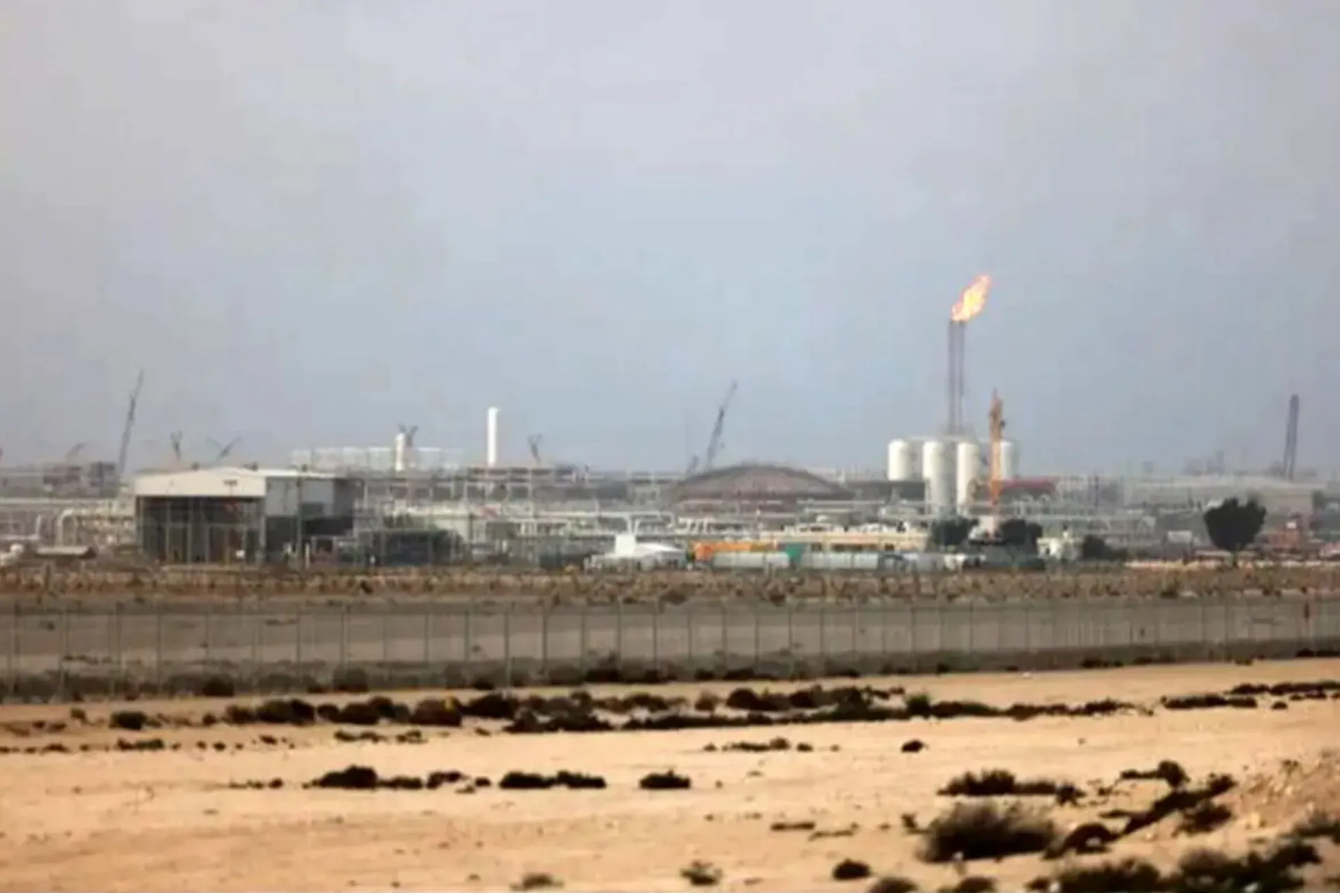 بلومبرگ: قطر موقتاً برنامه‌های خود برای افزایش تولید گاز طبیعی مایع در مجتمع رأس لفان را متوقف کرده