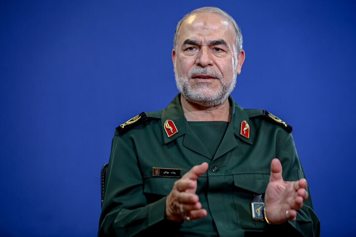 هشدار معاون سیاسی سپاه؛ ممکن است اقدامات ما تهاجمی شود/ دشمن باید از احکام صادر شده توسط رهبر انقلاب درس بگیرد