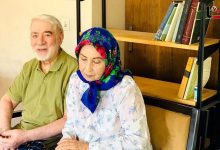 وضعیت میرحسین موسوی و زهرا رهنورد بعد از جنگ/ خانه‌ شخصی آنها در بن‌بست اختر در جریان بمباران آسیب دیده/ مجوزی برای حضور در خانه صادر نشده است