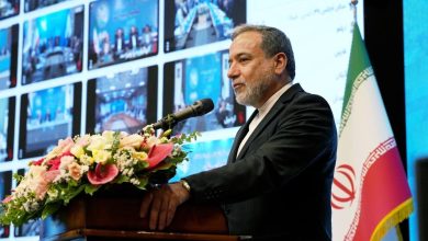 عراقچی: دیپلماسی بدون قدرت نظامی پیش نمی‌رود؛ میدان و دیپلماسی در کنار هم هستند/ «تسلیم بدون قید و شرط» ایران در جنگ محقق نشد