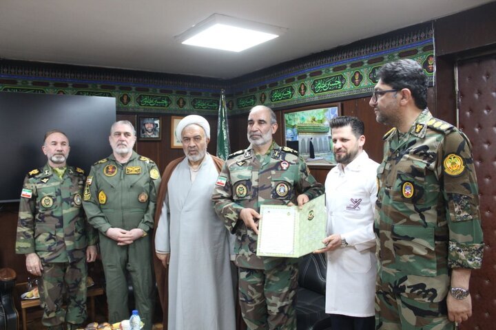 احداث بیمارستان مجهز در سواحل مکران / فرمانده ارشد ارتش: کادر درمان بخشی از پیکره دفاعی کشور است