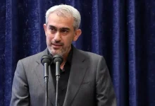 وزیر اقتصاد: دشمنان آرزوی زمین زدن اقتصاد ایران را به گور خواهند برد / دولت تا دو سال آینده برنامه مقاومت در حوزه اقتصاد دارد / مردم نگران نباشند؛ به کمک خداوند هیچ آسیبی به کشور نخواهد رسید