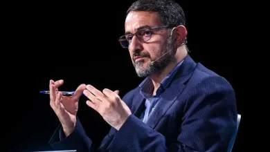 مجتبی زارعی، نماینده تهران: کار زشت معاونت پارلمانی صدا و سیما برای جمع آوری امضا از نمایندگان مجلس برای حمایت از جبلی / قویا با تلفن‌کننده برخورد کردم /مگر جمع کردن امضا خرابکاری‌های هیئت رئیسه‌ی سازمان را برای وحدت شکنی‌ها و قطبی‌سازی‌ها در رسانه ملی درست جلوه خواهد داد؟