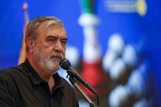 عزیزی: کشورهای منطقه به‌دنبال تأمین امنیت بدون آمریکا باشند/تفاهم‌نامه فعلی موضوعیتی ندارد