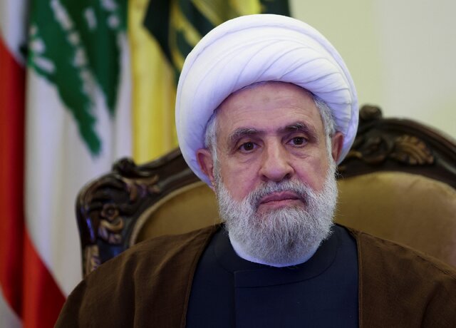 انتقاد نعیم قاسم از عملکرد مقامات لبنانی در قبال مقاومت و مذاکرات