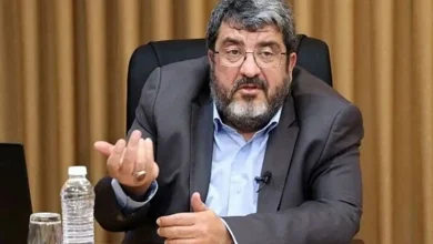 ادعای فواد ایزدی: اگر ۲۰ درصد نفت دنیا را از بازار خارج کنید، قیمت نفت به ۲۰۰ دلار می‌رسد