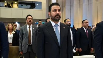نخست وزیر عراق: برخی گروه‌ها سلاح خود را تحویل داده، ارتباطات سازمانی خود را قطع کرده و به حشد الشعبی پیوسته‌اند؛ با گروه‌های دیگری نیز در حال گفت‌وگو هستیم