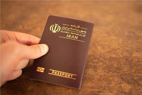 اعتبار گذرنامه‌ها ۱۰ ساله می‌شود