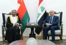 گفت‌وگوی تلفنی وزرای خارجه عراق و عمان در مورد تحولات مذاکرات با تهران پیرامون تنگه هرمز/ بررسی پیامدهای تحریم‌های آمریکا علیه ایران بر اوضاع منطقه‌
