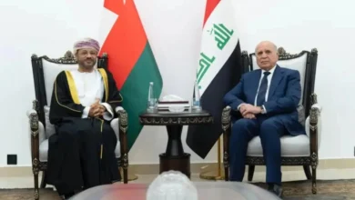 گفت‌وگوی تلفنی وزرای خارجه عراق و عمان در مورد تحولات مذاکرات با تهران پیرامون تنگه هرمز/ بررسی پیامدهای تحریم‌های آمریکا علیه ایران بر اوضاع منطقه‌