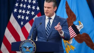 ان‌بی‌سی به نقل از منابع: پیت هگست، وزیر جنگ آمریکا اخیراً با برخی از نزدیکان خود درباره احتمال نامزدی در انتخابات ریاست‌جمهوری ۲۰۲۸ گفت‌وگو کرده است