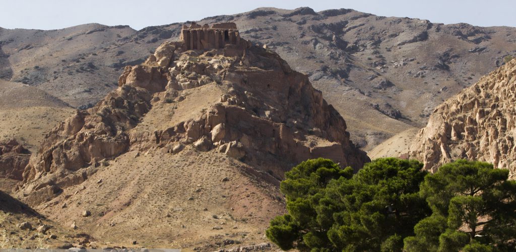 قلعهدختر ساوه جاده میخواهد؛ وقت آن رسیده مسئولان از وعده عبور کنند
