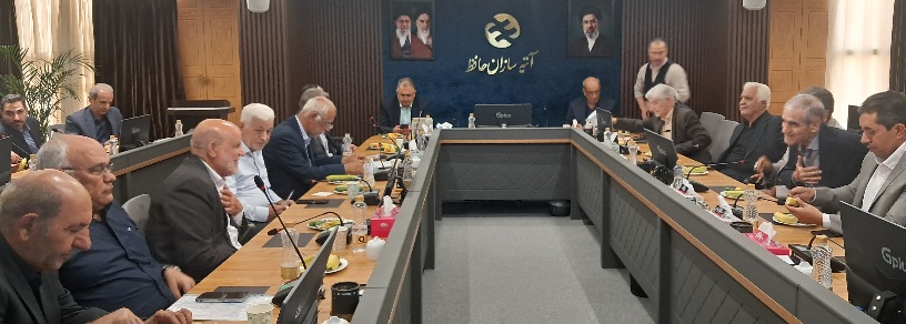 نشست راهبردی بازنشستگان تهران و آتیه‌سازان حافظ؛ بیات: رضایتمندی خط قرمز ماست