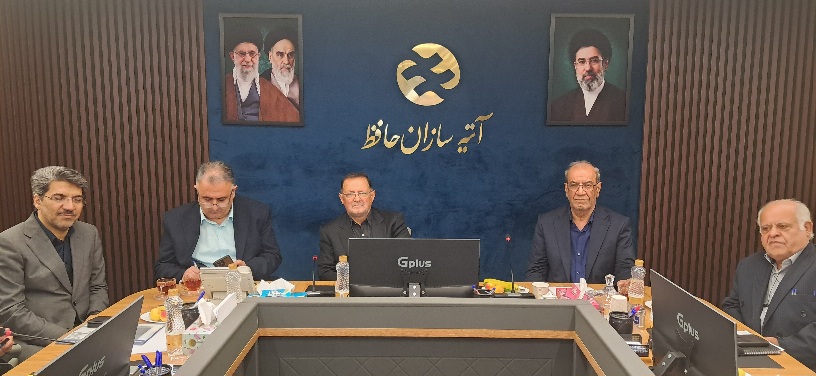 نشست راهبردی بازنشستگان تهران و آتیه‌سازان حافظ؛ بیات: رضایتمندی خط قرمز ماست